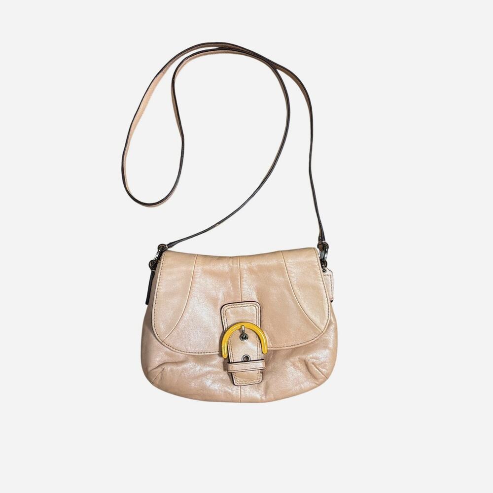Elegant Tan Leather Shoulder Bag